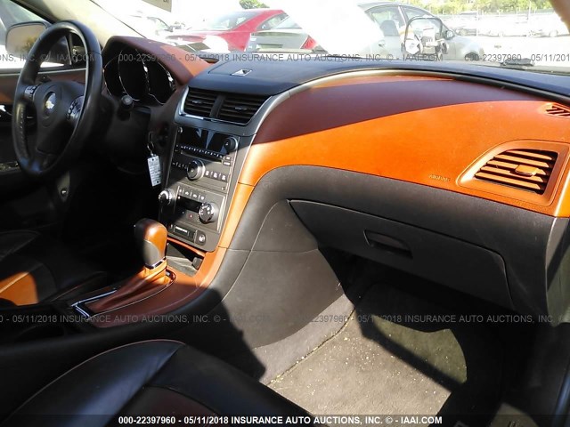 1G1ZK577X84273123 - 2008 CHEVROLET MALIBU LTZ 灰色 照片 5