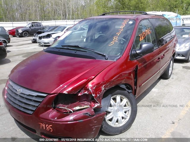 2A4GP54L17R206577 - 2007 CHRYSLER TOWN & COUNTRY TOURING RED photo 2