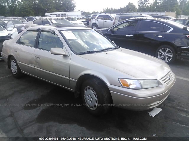 4T1BG22K1XU407306 - 1999 TOYOTA CAMRY CE/LE/XLE ოქროსფერი ფოტო 1