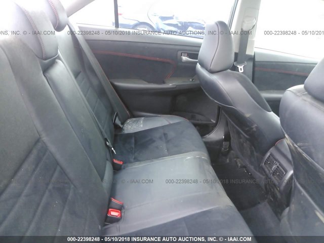 4T1BF1FK8HU636722 - 2017 TOYOTA CAMRY LE/XLE/SE/XSE WHITE photo 8