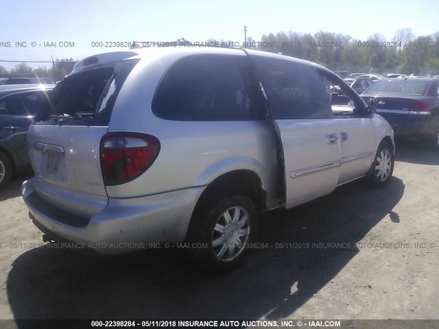 2C4GP54L55R206486 - 2005 CHRYSLER TOWN & COUNTRY TOURING SILVER photo 4