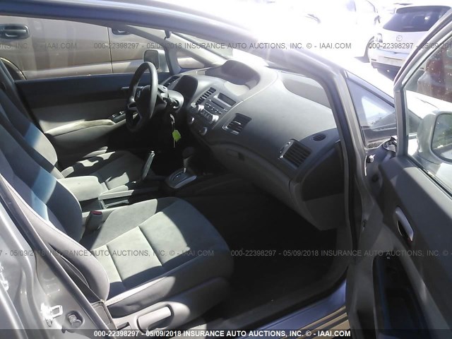 1HGFA46539L000850 - 2009 HONDA CIVIC GX SILVER photo 5