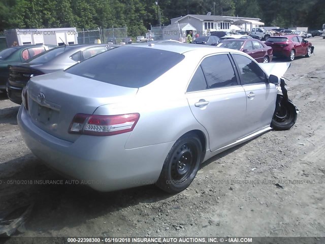 4T1BF3EK8BU753883 - 2011 TOYOTA CAMRY SE/LE/XLE SILVER photo 4