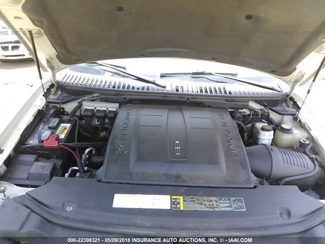 5LMFU28516LJ25891 - 2006 LINCOLN NAVIGATOR 白色 照片 10