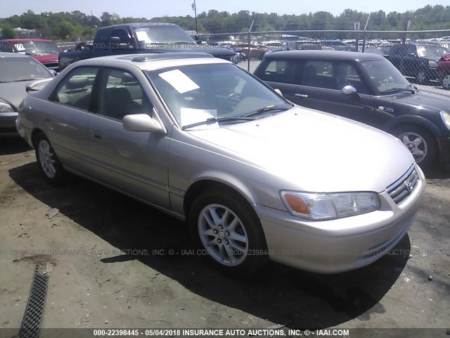 4T1BF28K1YU935228 - 2000 TOYOTA CAMRY LE/XLE TAN photo 1