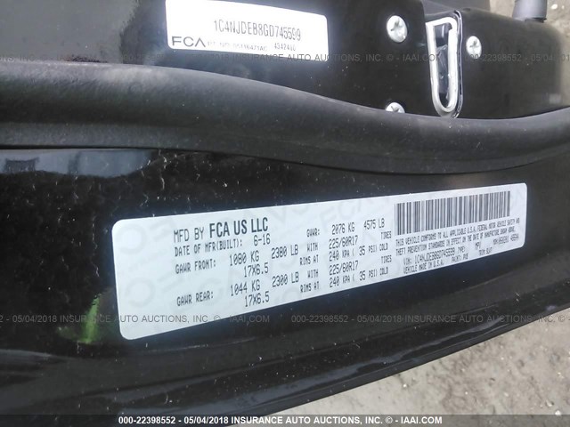 1C4NJDEB8GD745599 - 2016 JEEP COMPASS LATITUDE 黑色 照片 9