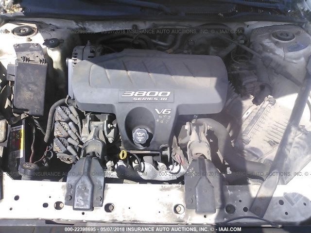 2G2WS522X41304919 - 2004 PONTIAC GRAND PRIX GT2 თეთრი ფოტო 10