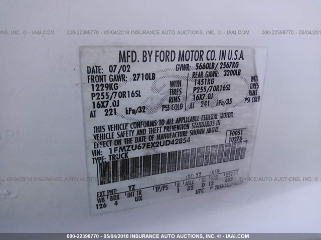 1FMZU67EX2UD42854 - 2002 FORD EXPLORER SPORT TR  WHITE photo 9