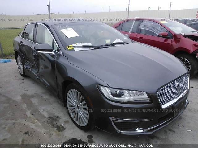 3LN6L5E9XHR642433 - 2017 LINCOLN MKZ RESERVE GRAY photo 1