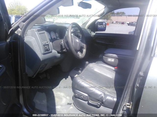 3D7KU28CX4G145321 - 2004 DODGE RAM 2500 ST/SLT 灰色 照片 5