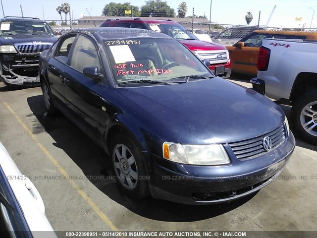 WVWPD63B4XE412485 - 1999 VOLKSWAGEN PASSAT GLX 蓝色 照片 1
