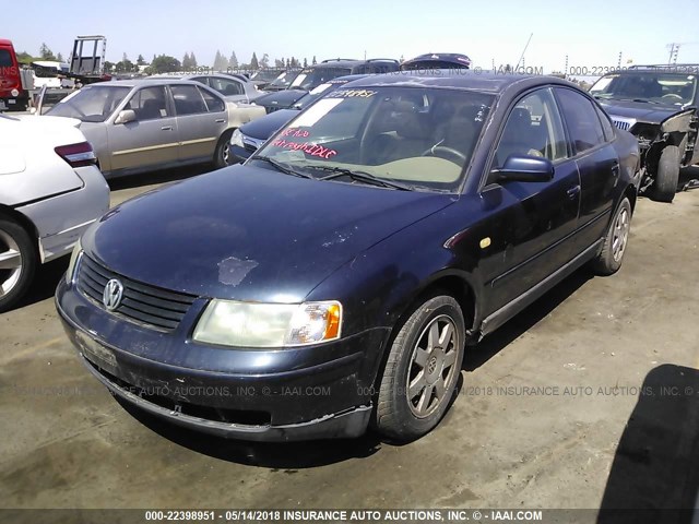 WVWPD63B4XE412485 - 1999 VOLKSWAGEN PASSAT GLX 蓝色 照片 2