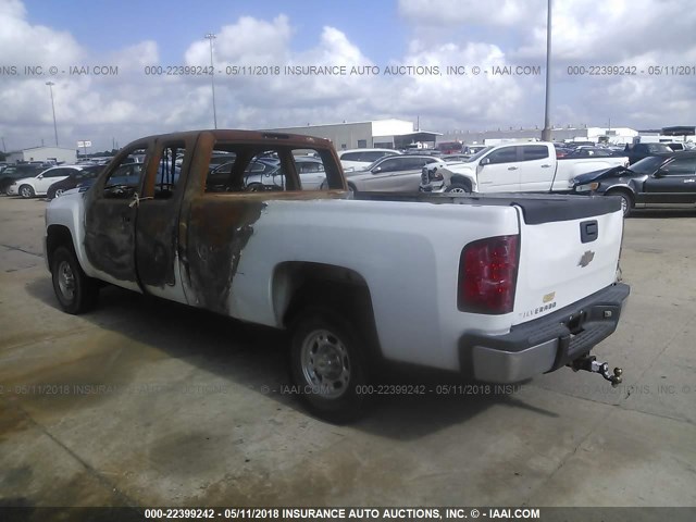 1GCHC49K99E125875 - 2009 CHEVROLET SILVERADO C2500 HEAVY DUTY WHITE photo 3