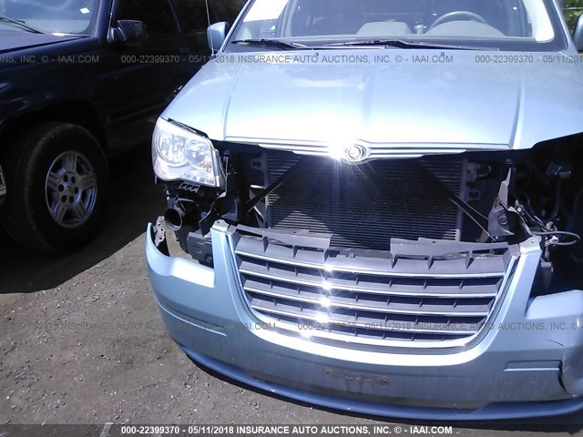 2A4RR5D19AR322859 - 2010 CHRYSLER TOWN & COUNTRY TOURING Light Blue photo 6