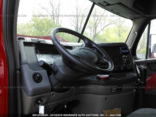 1FUJGLBG1CLBC8902 - 2012 FREIGHTLINER CASCADIA 125  Unknown photo 5