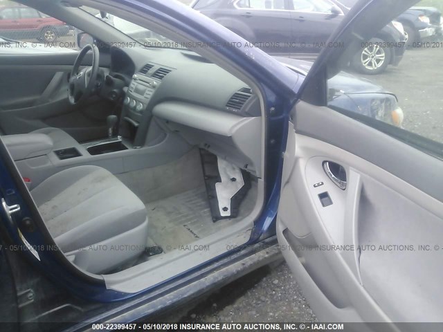 4T1BE46K19U396659 - 2009 TOYOTA CAMRY SE/LE/XLE BLUE photo 5