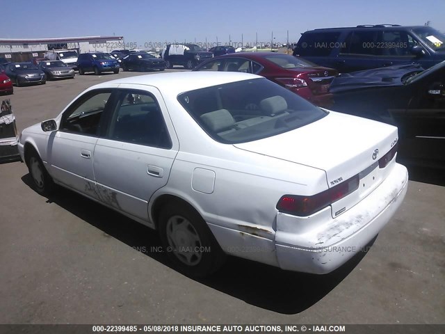 4T1BG22K3XU613775 - 1999 TOYOTA CAMRY CE/LE/XLE თეთრი ფოტო 3