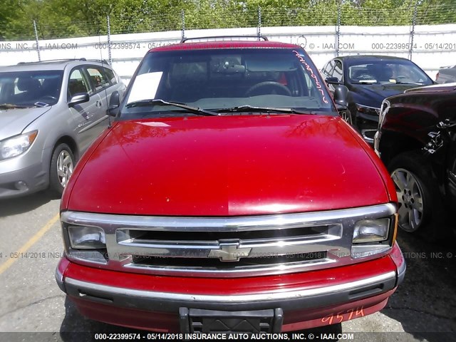 1GCCS19X1VK100620 - 1997 CHEVROLET S TRUCK S10 RED photo 6