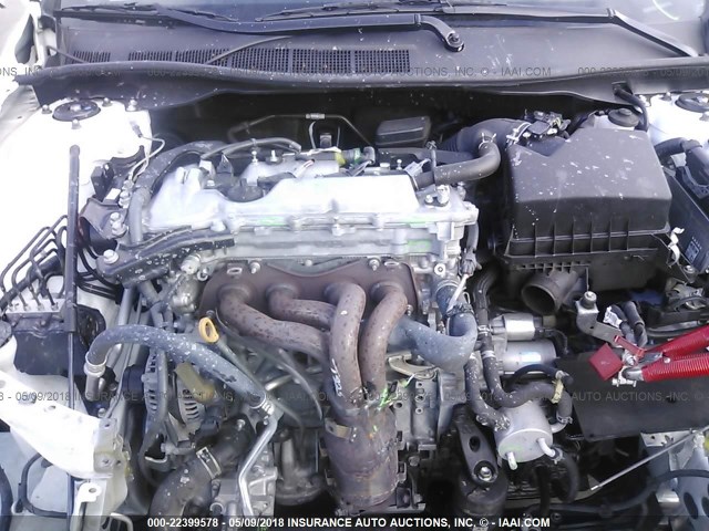 4T1BF1FK9GU131075 - 2016 TOYOTA CAMRY LE/XLE/SE/XSE WHITE photo 10