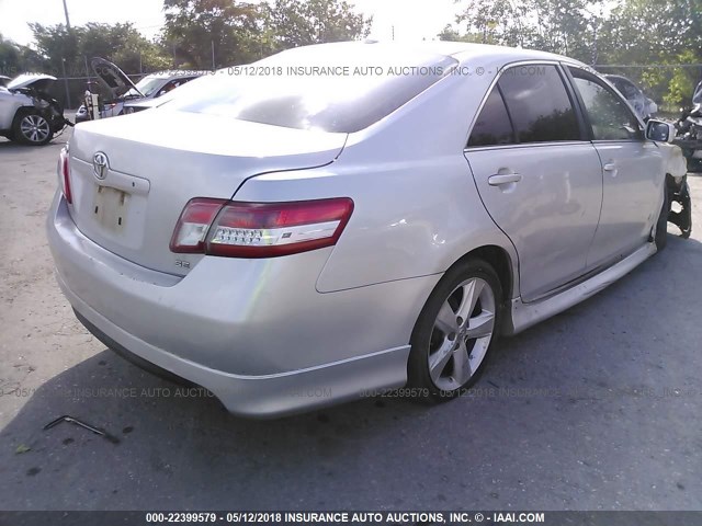 4T1BF3EK1AU507935 - 2010 TOYOTA CAMRY SE/LE/XLE SILVER photo 4