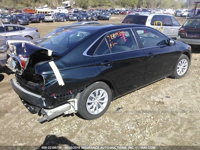 4T4BF1FK8FR470060 - 2015 TOYOTA CAMRY LE/XLE/SE/XSE BLACK photo 4