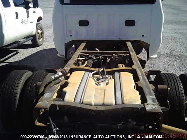 1FDWX37Y15EC34124 - 2005 FORD F350 SUPER DUTY WHITE photo 3