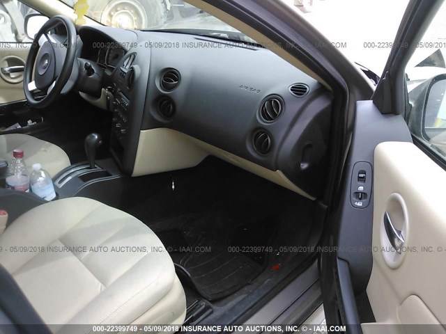 2G2WP552571167356 - 2007 PONTIAC GRAND PRIX GOLD photo 5