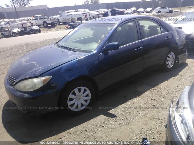 4T1BE32K45U009225 - 2005 TOYOTA CAMRY LE/XLE/SE ლურჯი ფოტო 2