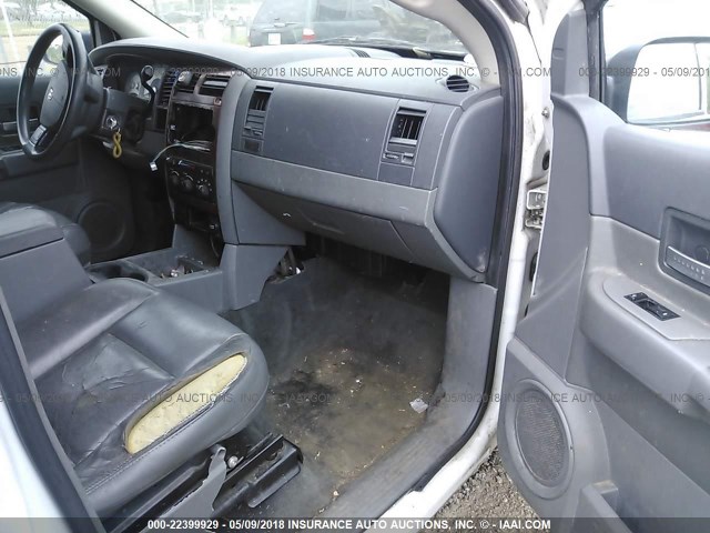 1D4HD48N16F161111 - 2006 DODGE DURANGO SLT WHITE photo 5