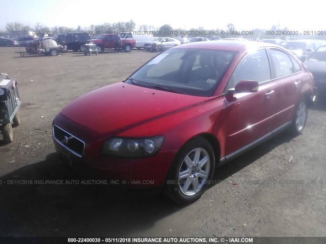 YV1MS382442006732 - 2004 VOLVO S40 2.4I RED photo 2