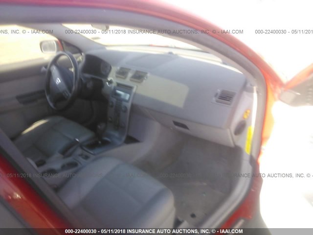 YV1MS382442006732 - 2004 VOLVO S40 2.4I RED photo 5