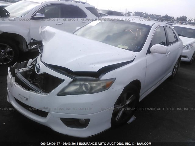 4T1BF3EK6AU535505 - 2010 TOYOTA CAMRY SE/LE/XLE 白色 照片 2