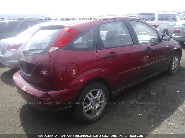 3FAFP37313R176945 - 2003 FORD FOCUS ZX5 RED photo 4