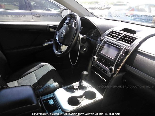 4T1BF1FK9EU729079 - 2014 TOYOTA CAMRY L/SE/LE/XLE 白色 照片 5