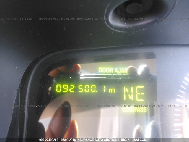 1LNHM81W72Y609269 - 2002 LINCOLN TOWN CAR EXECUTIVE Серебристый фото 7