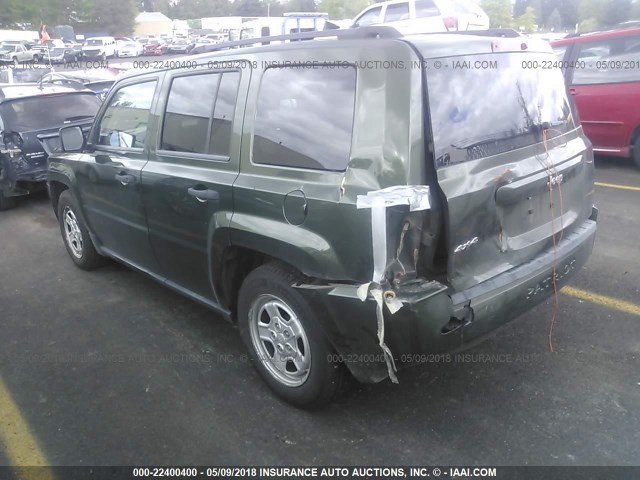 1J8FF28W48D604838 - 2008 JEEP PATRIOT SPORT GREEN photo 3