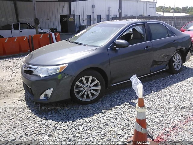 4T4BF1FK3DR277781 - 2013 TOYOTA CAMRY L/SE/LE/XLE GRAY photo 2