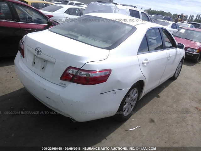 4T1BK46KX7U554731 - 2007 TOYOTA CAMRY NEW GENERAT LE/XLE/SE WHITE photo 4