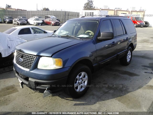 1FMRU15W13LB96821 - 2003 FORD EXPEDITION XLT ნაცრისფერი ფოტო 2