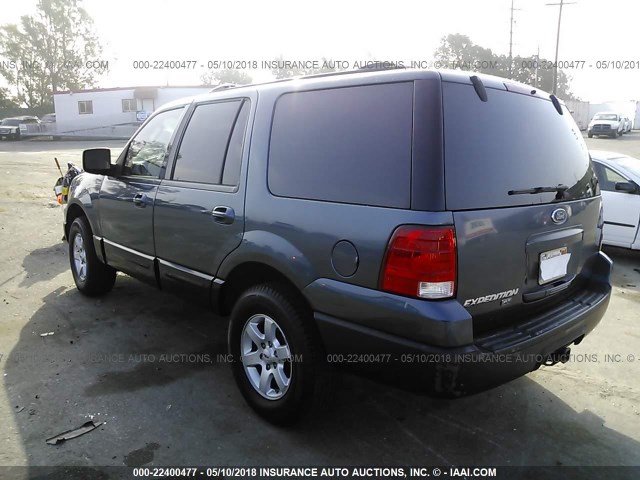 1FMRU15W13LB96821 - 2003 FORD EXPEDITION XLT GRAY photo 3