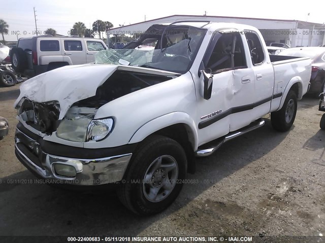 5TBRN3418YS112026 - 2000 TOYOTA TUNDRA ACCESS CAB SR5 WHITE photo 2