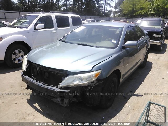 4T1BF3EK5BU714572 - 2011 TOYOTA CAMRY SE/LE/XLE GREEN photo 2
