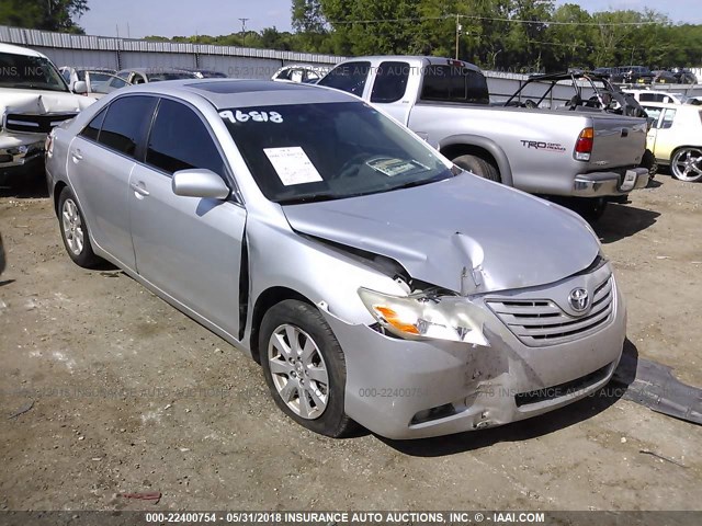 4T1BK46K18U059836 - 2008 TOYOTA CAMRY LE/XLE/SE ვერცხლისფერი ფოტო 1