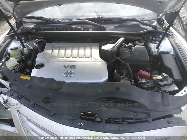 4T1BK46K18U059836 - 2008 TOYOTA CAMRY LE/XLE/SE ვერცხლისფერი ფოტო 10