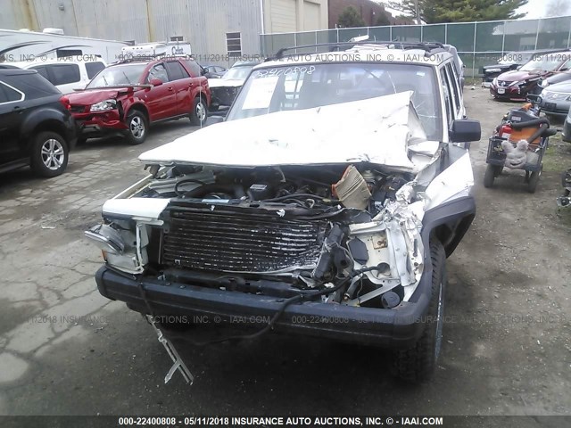 1J4FJ28S8TL280515 - 1996 JEEP CHEROKEE SE WHITE photo 6