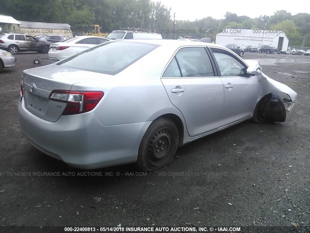 4T4BF1FK4CR195928 - 2012 TOYOTA CAMRY SE/LE/XLE 银色 照片 4
