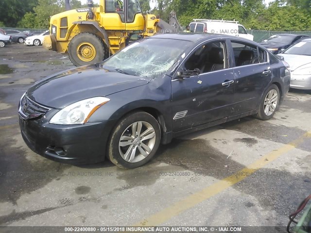 1N4BL2AP5CC213834 - 2012 NISSAN ALTIMA SR GRAY photo 2