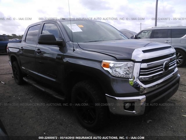 5TFEW5F19HX225151 - 2017 TOYOTA TUNDRA CREWMAX SR5 GRAY photo 1