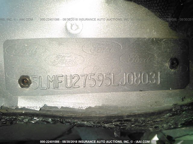 5LMFU27595LJ08031 - 2005 LINCOLN NAVIGATOR Argent photo 9