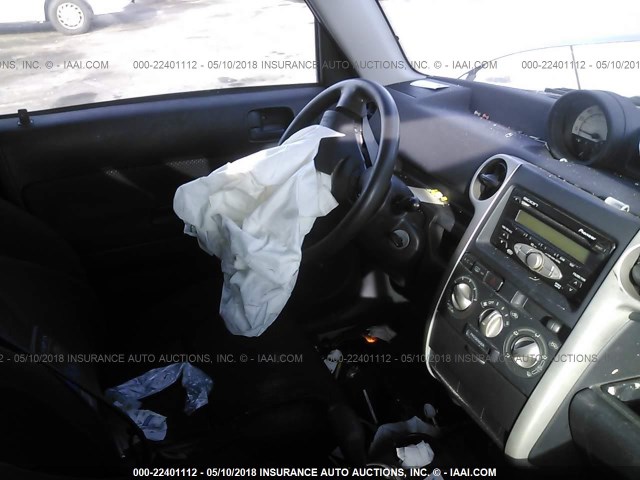 JTLKT324064053921 - 2006 TOYOTA SCION XB SILVER photo 5